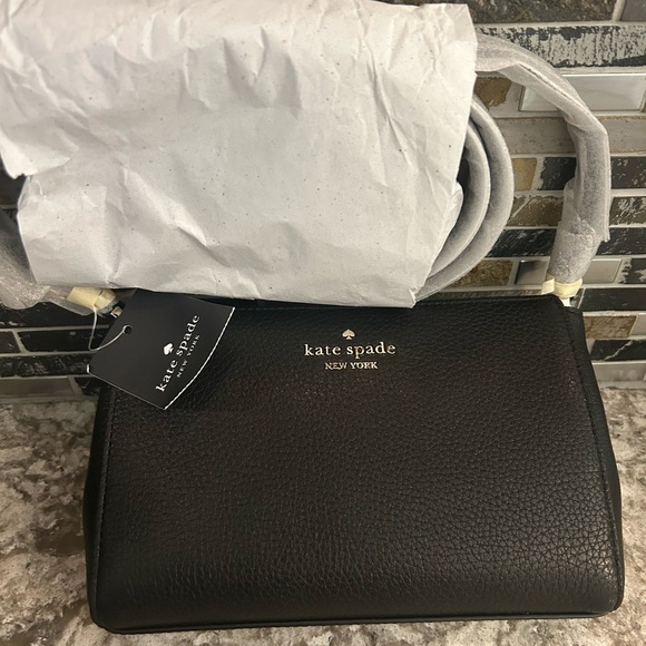 kate spade Handbags - Kate Spade Black Pebbled Leather Crossbody Bag